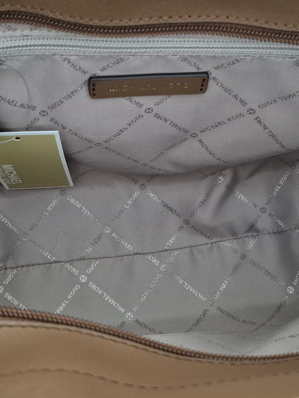 MICHAEL KORS Jet Set CHAIN-HANDLE TOTE NWT - Picture 4 of 4